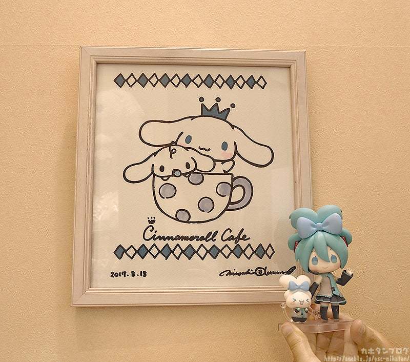Nendoroid Hatsune Miku Cinnamoroll Collaboration Ver