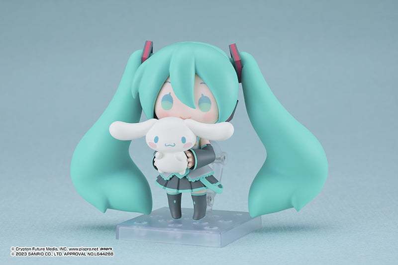 Nendoroid Hatsune Miku Cinnamoroll Collaboration Ver