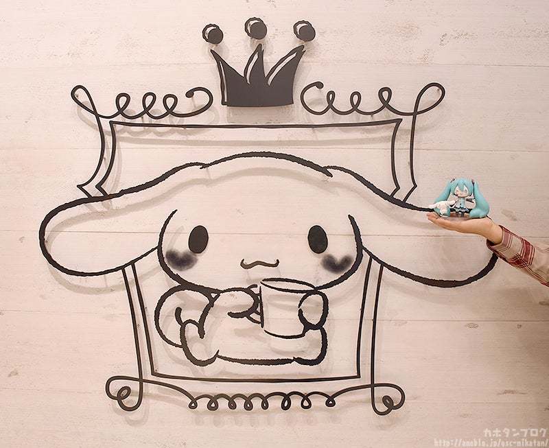 Nendoroid Hatsune Miku Cinnamoroll Collaboration Ver