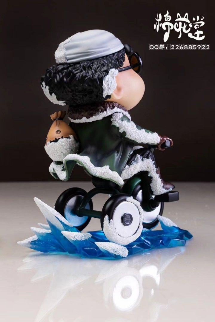 Shin-chan cos One Piece Three Generals