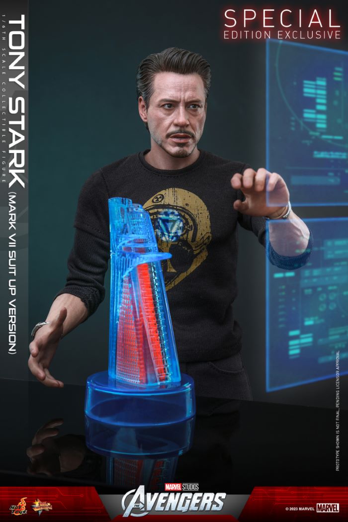 Tony Stark (Mark VII Suit up Version) - The Avengers 1/6