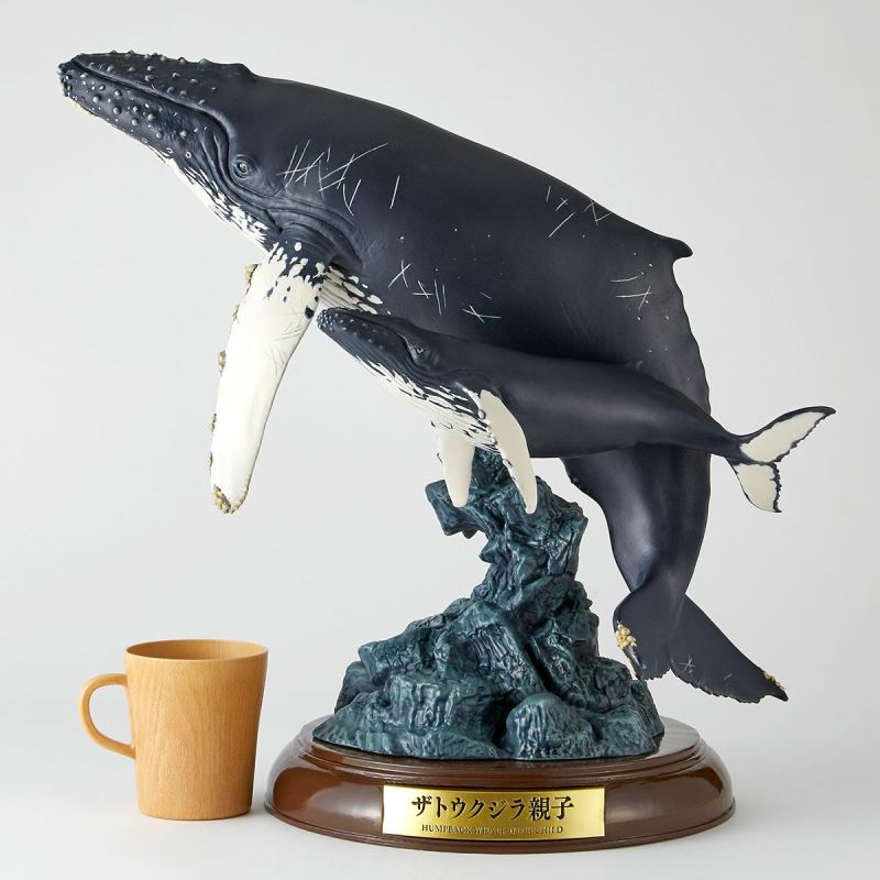 Nature Tales Humpback whale parent and child