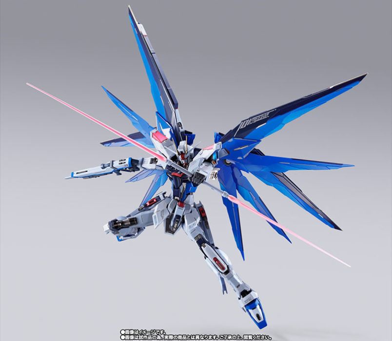 METAL BUILD Freedom Gundam CONCEPT 2 SNOW SPARKLE Ver