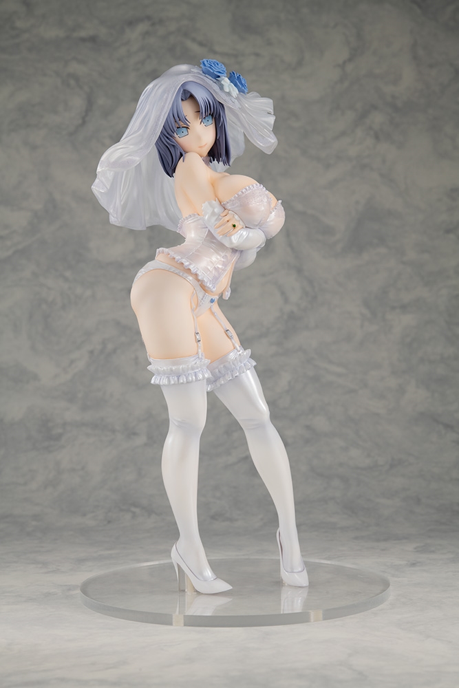 Yumi wedding lingerie ver