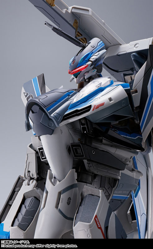 DX Chogokin Theatrical Version VF-31AX Kairos Plus (Hayate Immelman machine)