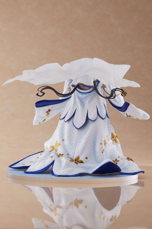 Is It Wrong to Try to Pick Up Girls in a Dungeon? IV Hestia -Shiromuku- 1/7