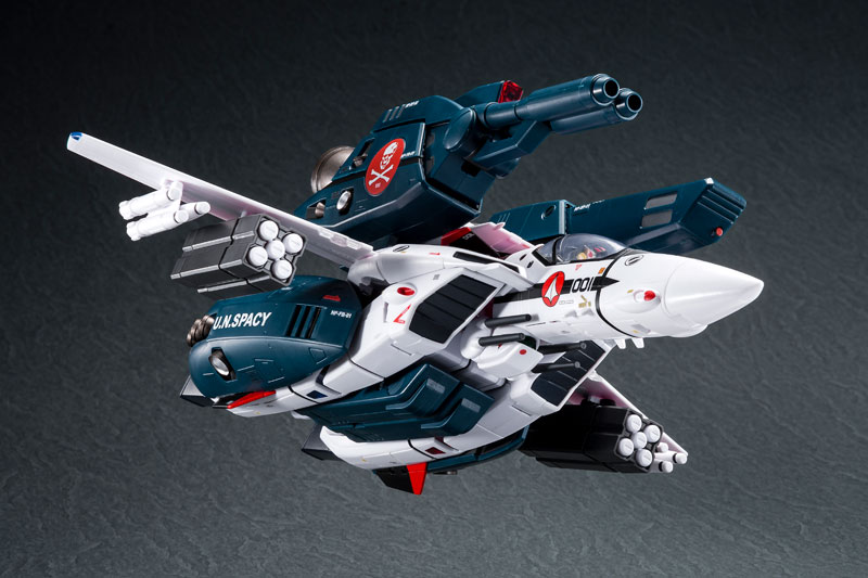 Macross: Do You Remember Love? 1/60 Kanzen Henkei VF-1S Strike Valkyrie (Hikaru Ichijyou Custom) movie ver
