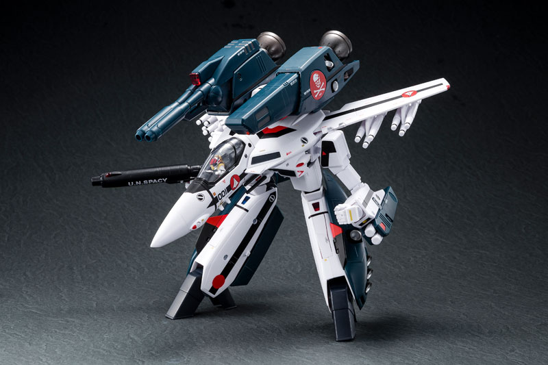 Macross: Do You Remember Love? 1/60 Kanzen Henkei VF-1S Strike Valkyrie (Hikaru Ichijyou Custom) movie ver