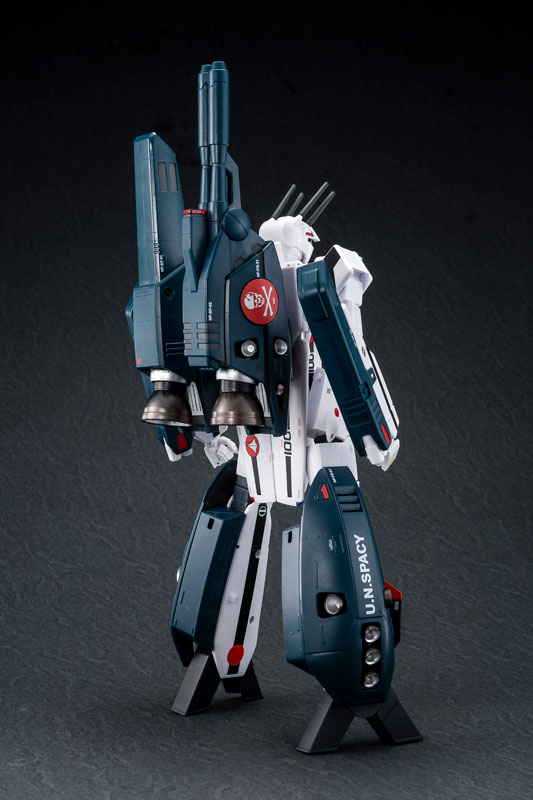 Macross: Do You Remember Love? 1/60 Kanzen Henkei VF-1S Strike Valkyrie (Hikaru Ichijyou Custom) movie ver