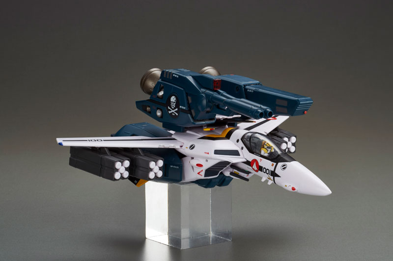 Macross: Do You Remember Love? 1/60 Kanzen Henkei VF-1S Strike Valkyrie Roy Focker Special movie ver
