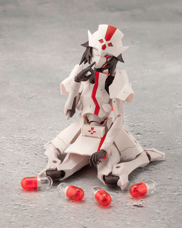 UNLIMITED UNIVERSE MEGALOMARIA RUBY EYE