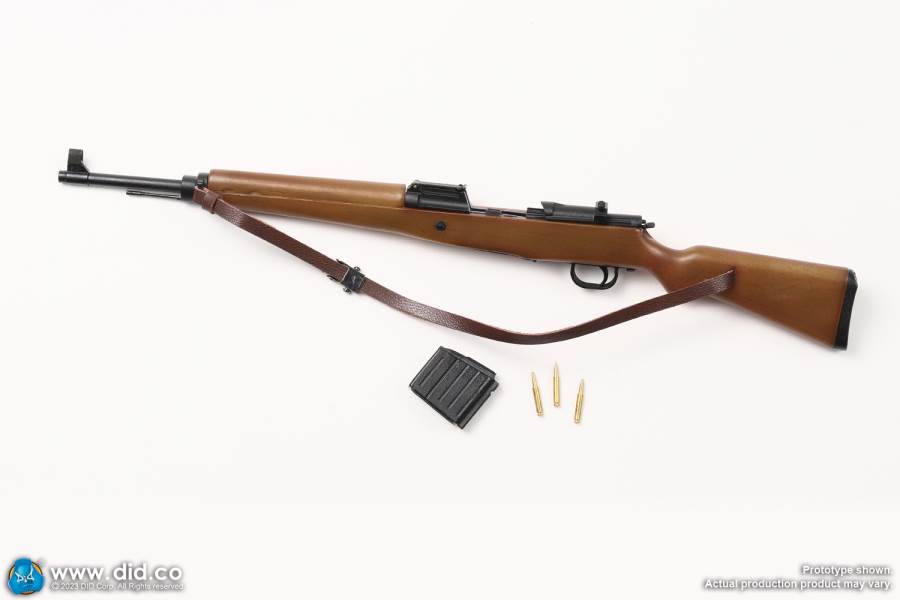 World War II German 12th Armored Division G43 rifle shooter - Leo 1/6
