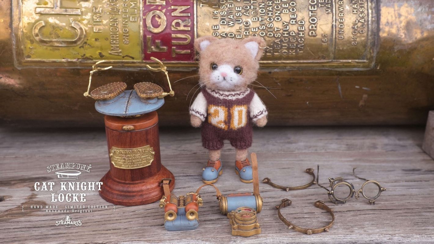 CAT KNIGHT LOCKE (blue-gray wool felt handmade limited)