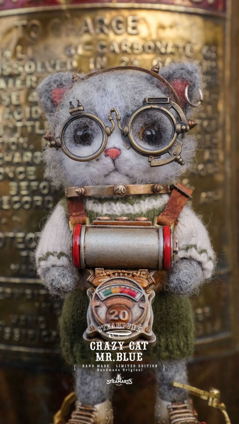CRAZY CAT MR.BLUE (Silver Wool Felt Handmade Limited Edition)