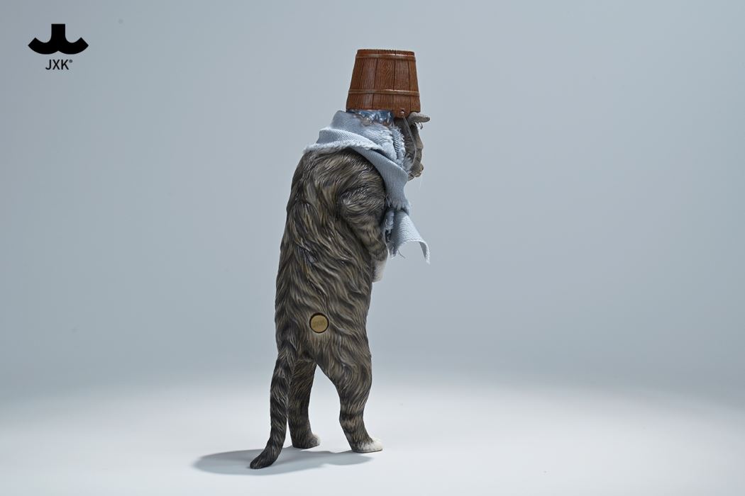 the cat master in the bathhouse 1/6