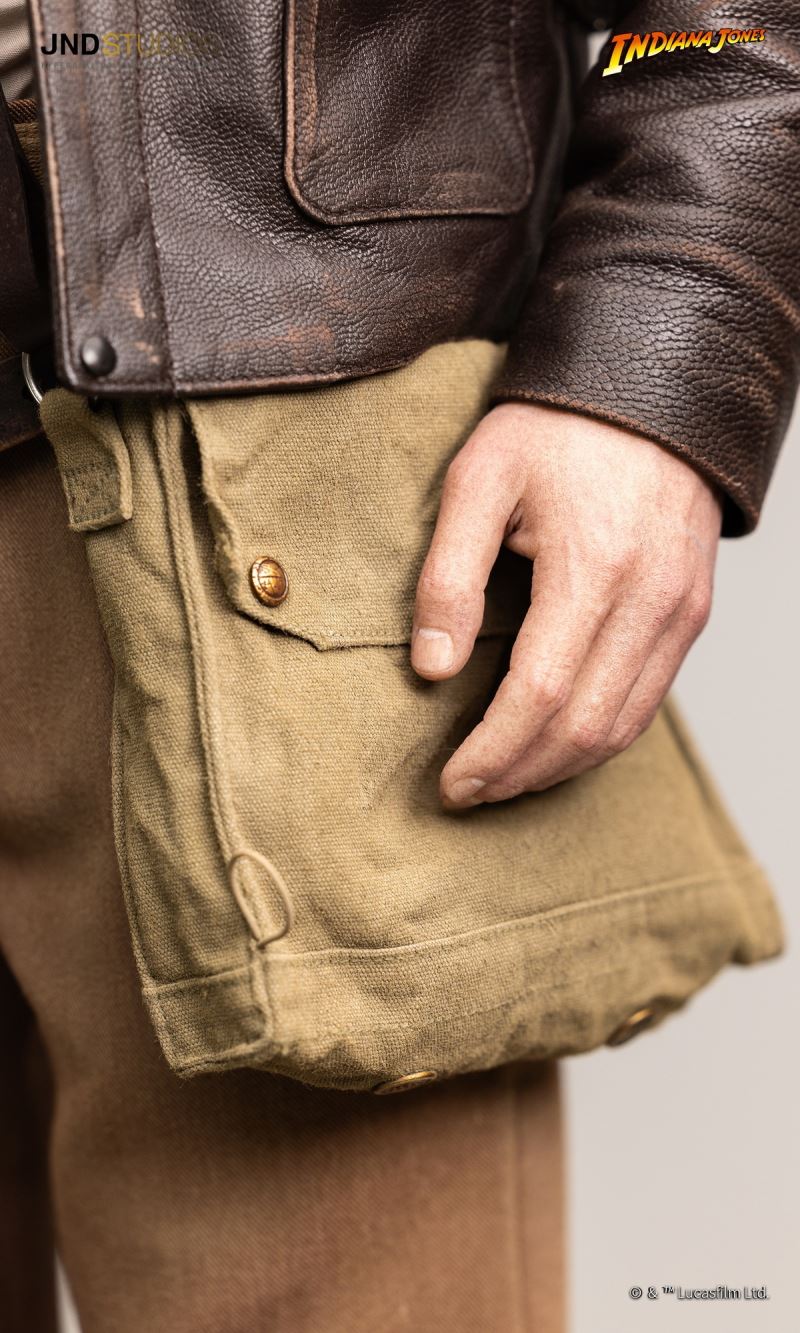 Raiders of the Lost Ark - Henry Jones & Indiana Jones 1/3