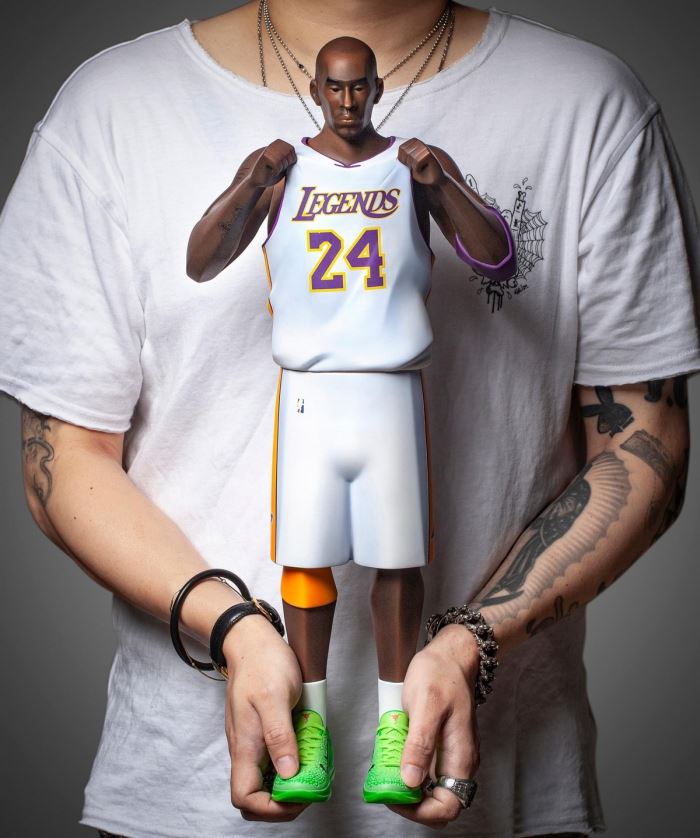 XL LEGEND // TWO FOUR (white) Legend 24 XL size