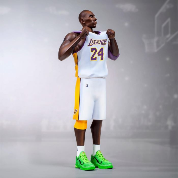 XL LEGEND // TWO FOUR (white) Legend 24 XL size