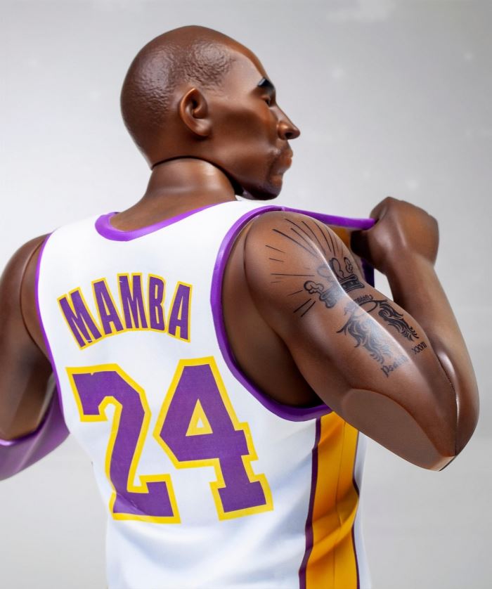 XL LEGEND // TWO FOUR (white) Legend 24 XL size