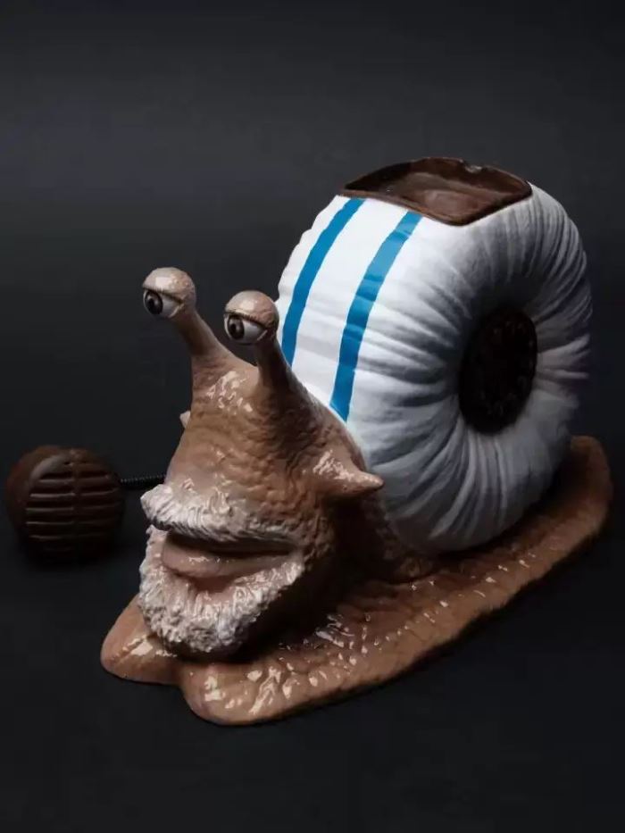 ONE PIECE (Netflix) [Piggy bank] Denden Mushi (Garp)