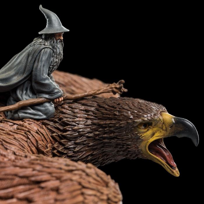 The Lord of the Rings Series - GANDALF ON GWAIHIR