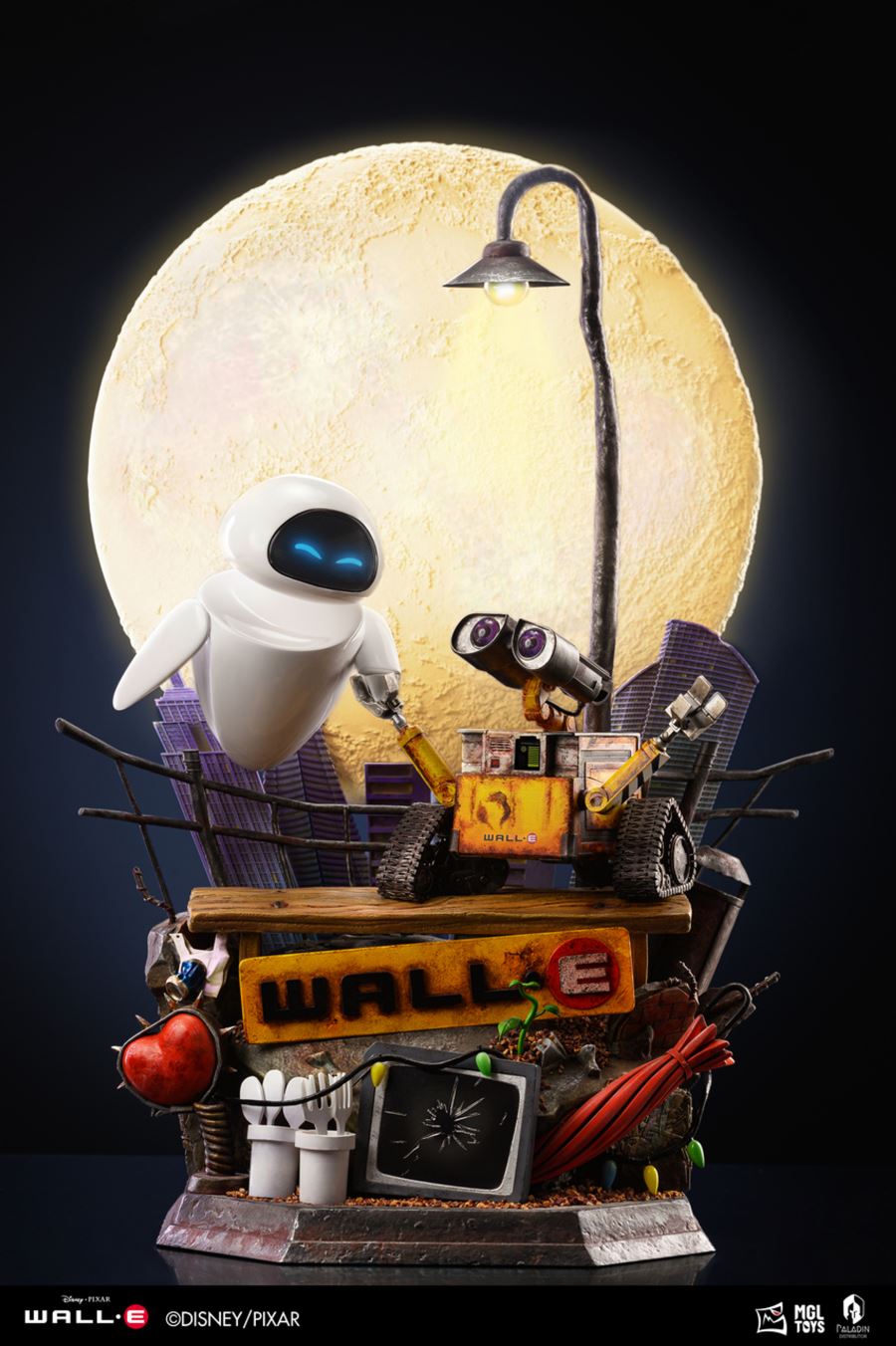 WALL-E EVE