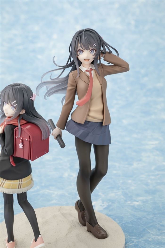 Mai Sakurajima High School Graduation Ver. & School Bag Girl