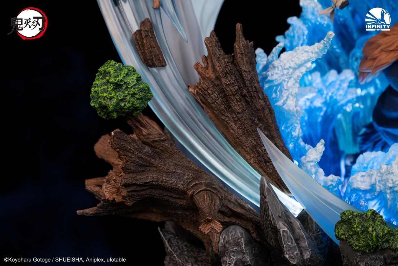 Hashibira Inosuke - Demon Slayer 1/4