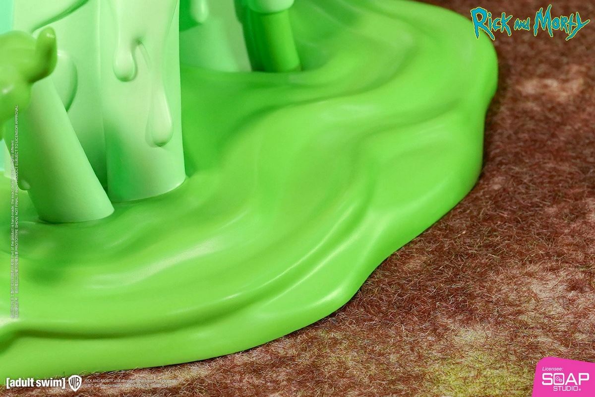 Rick and Morty Crazy Melting Statue