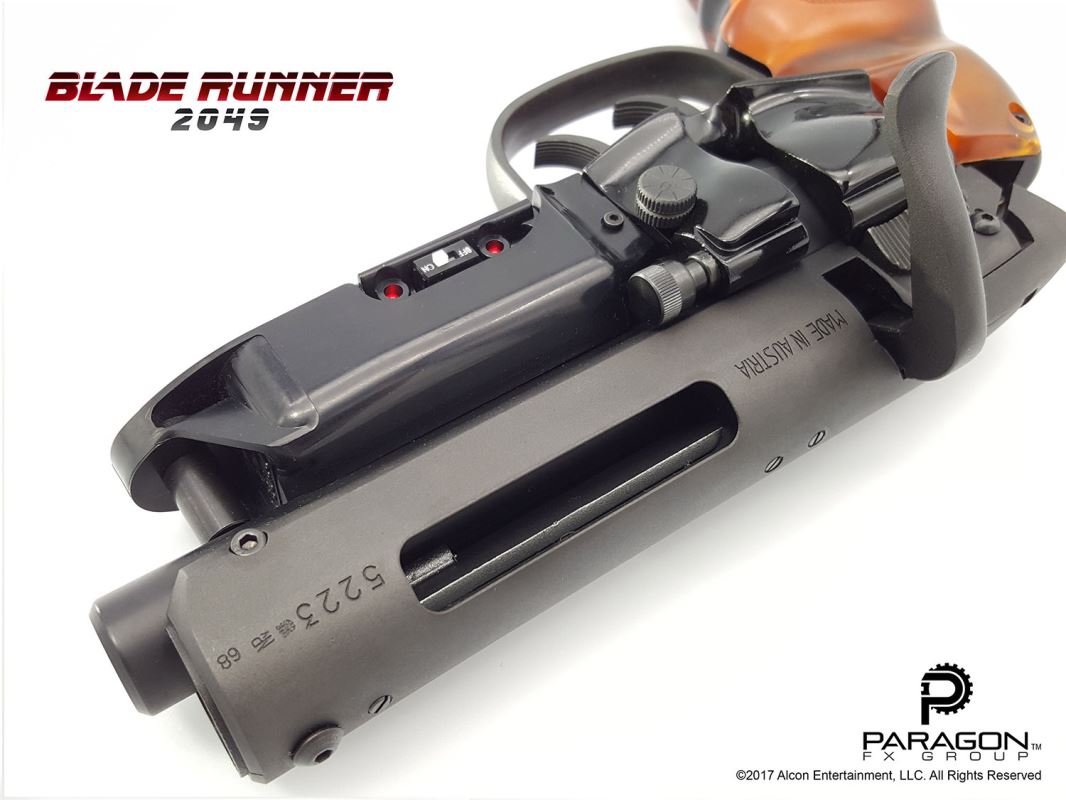 DECKARD'S HERO (ELITE) BLASTER