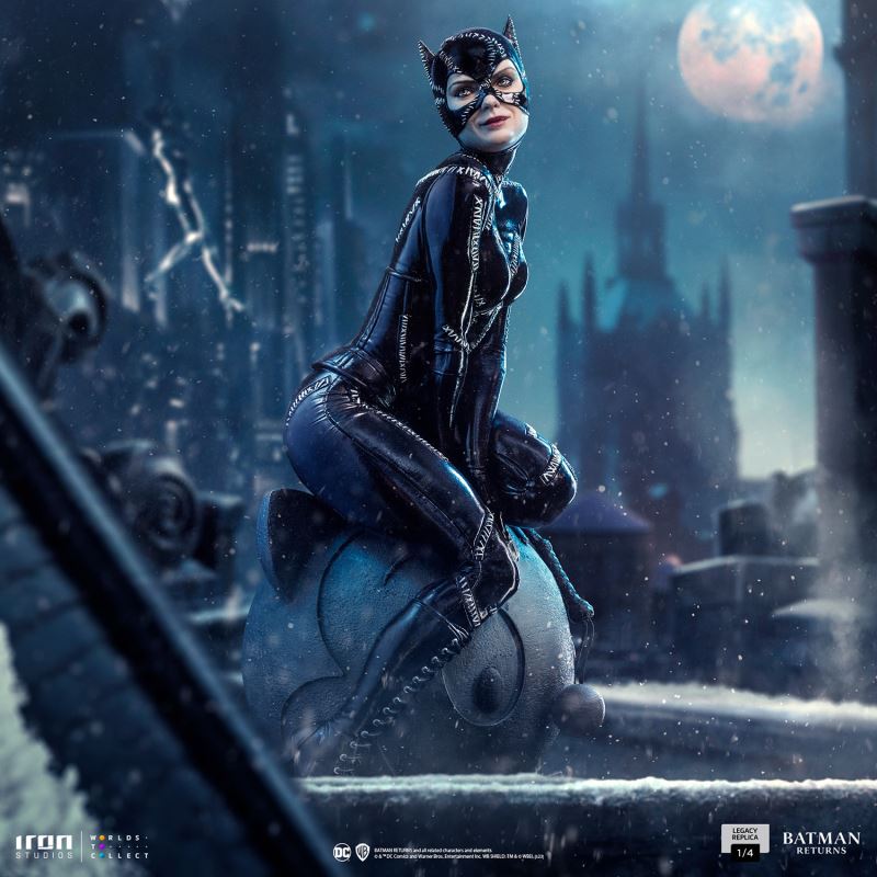 CATWOMAN 1/4