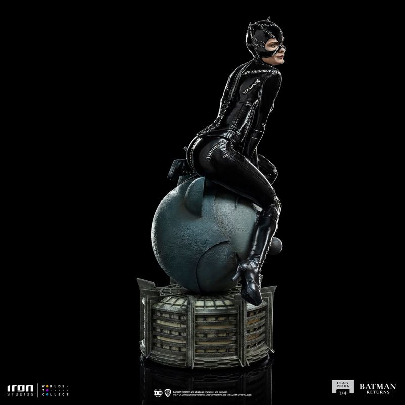 CATWOMAN 1/4