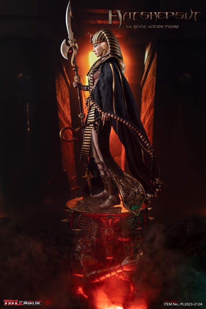 Queen of the Eighteenth Dynasty of Ancient Egypt - Hatshepsut 1/6