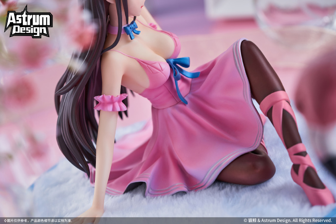 Flamingo Ballet Girl 1/7