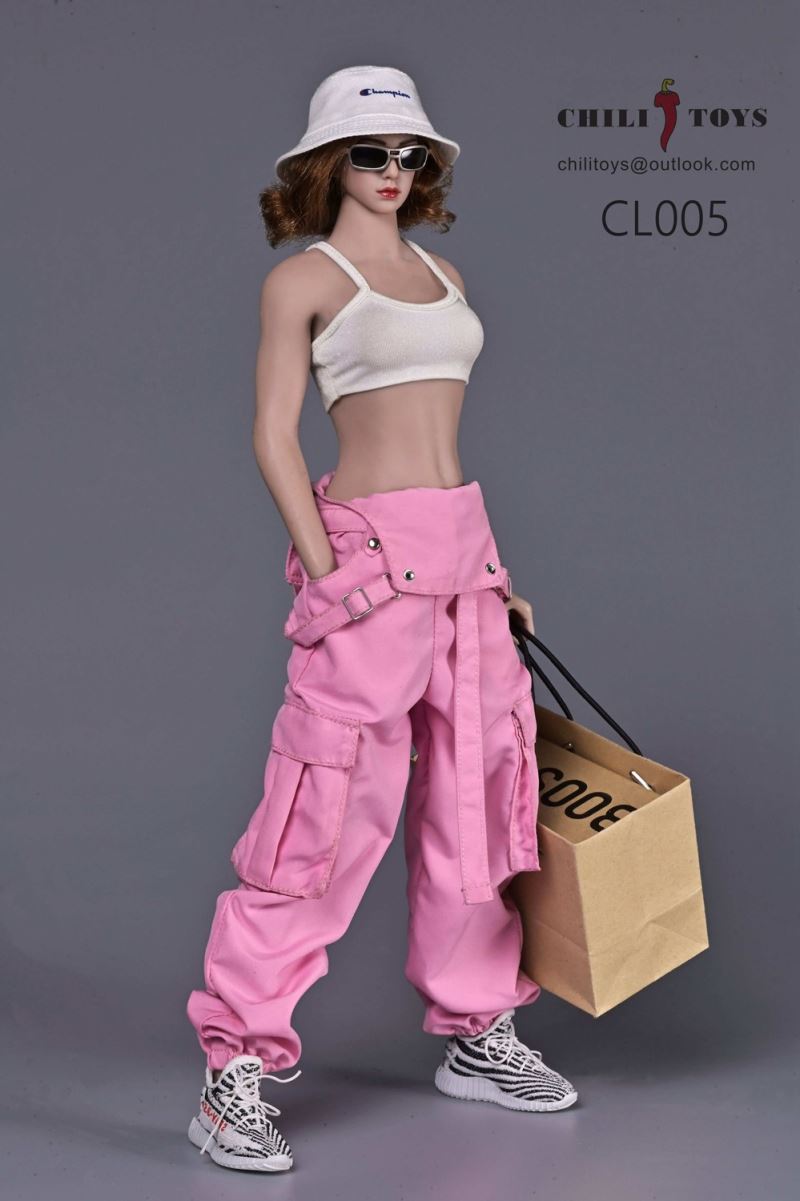 Female casual suit 1/6