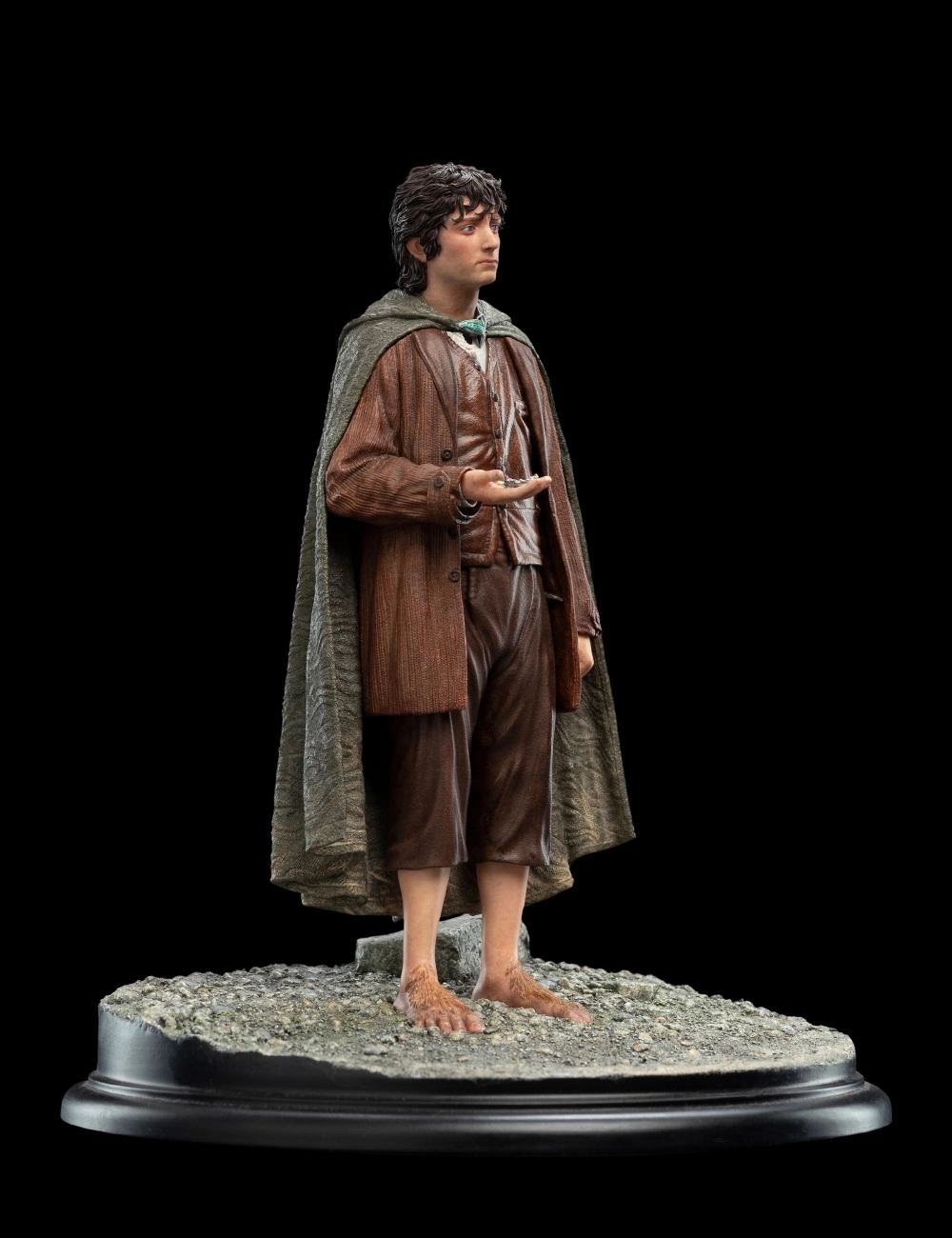 Frodo Baggins, Ringbearer Classic Series - The Lord of the Rings