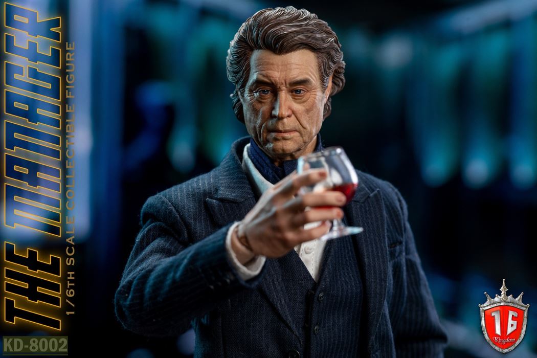 The Manager Winston 1/6