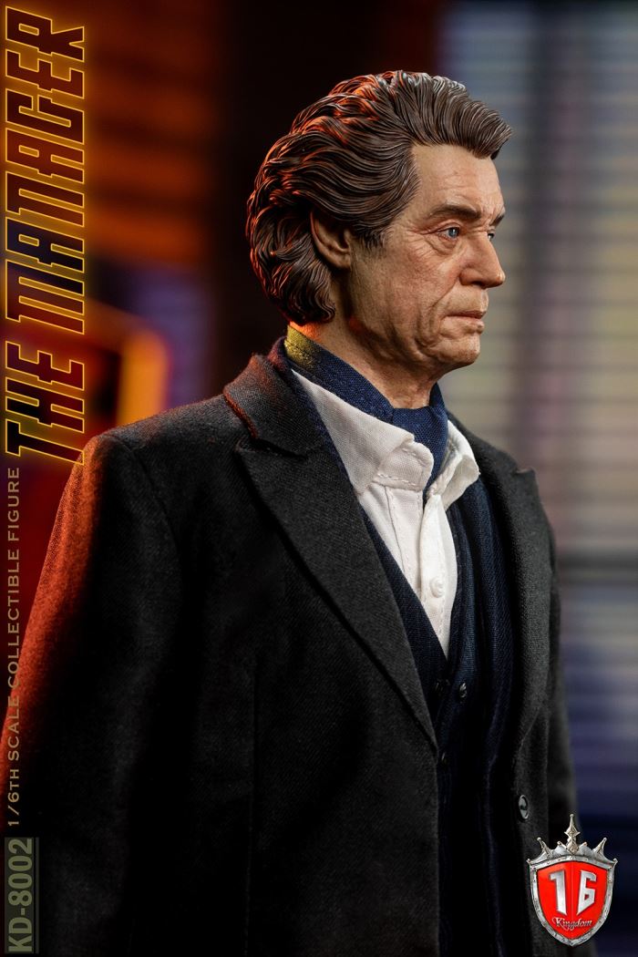 The Manager Winston 1/6
