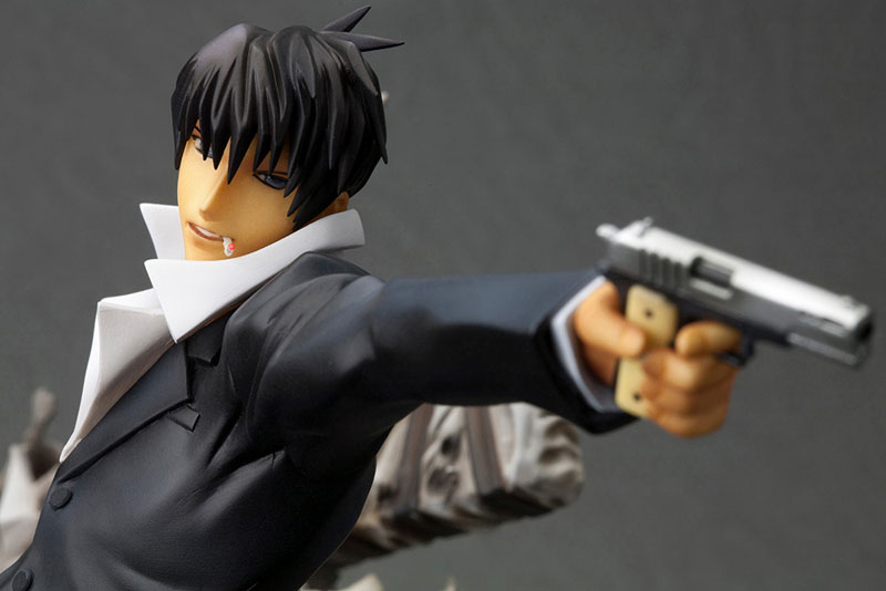 ARTFX J Movie Trigun Badlands Rumble Nicholas D. Wolfwood Renewal Package ver