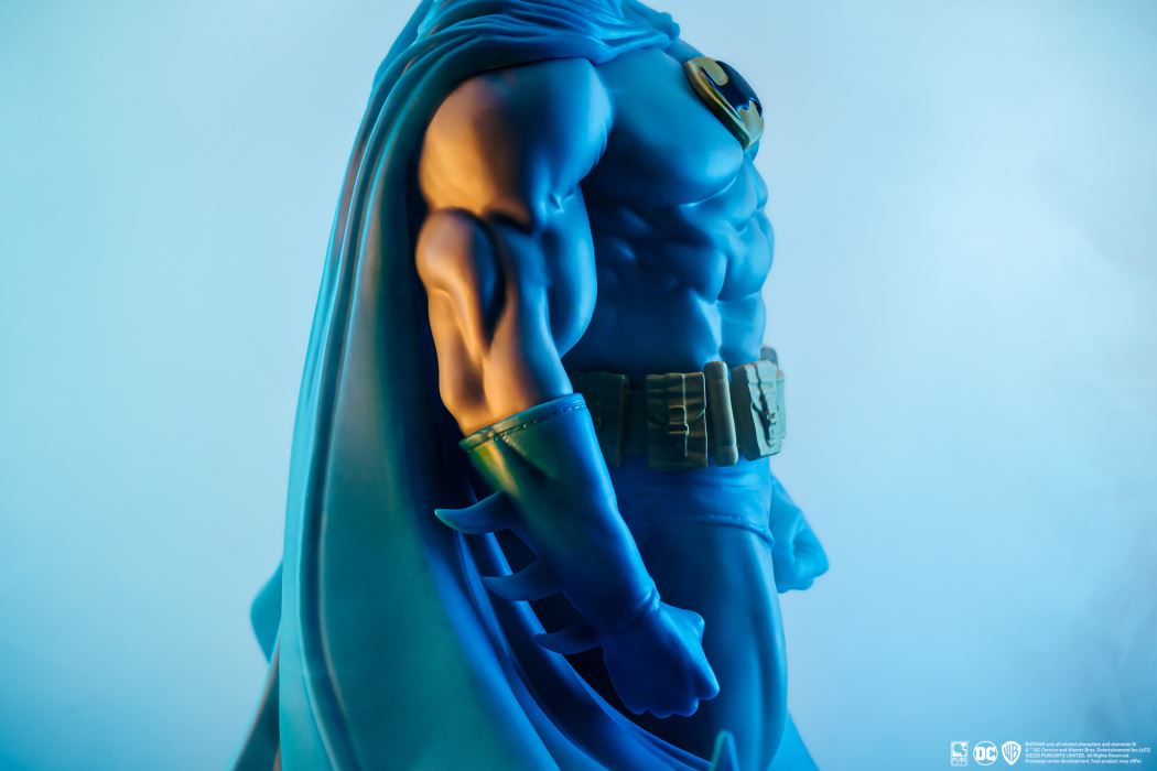 BATMAN CLASSIC VERSION (PX EXCLUSIVE)