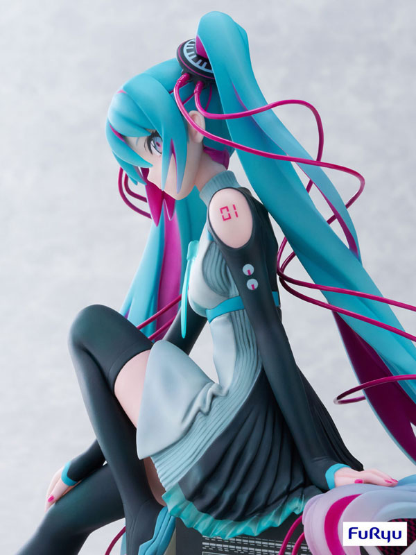 Hatsune Miku x MTV 1/7