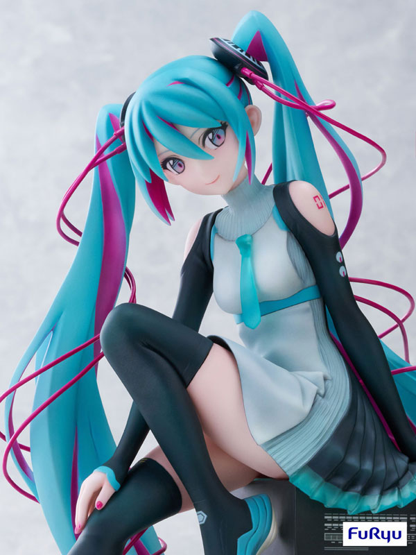 Hatsune Miku x MTV 1/7