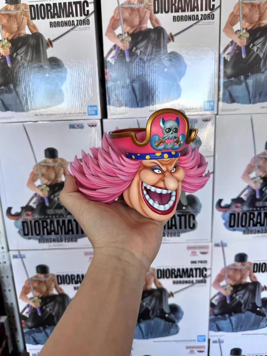 Charlotte Linlin - One piece