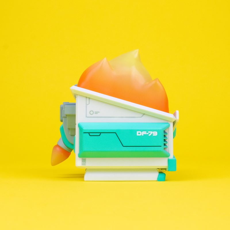 MECHA DUMPSTER FIRE DF-79