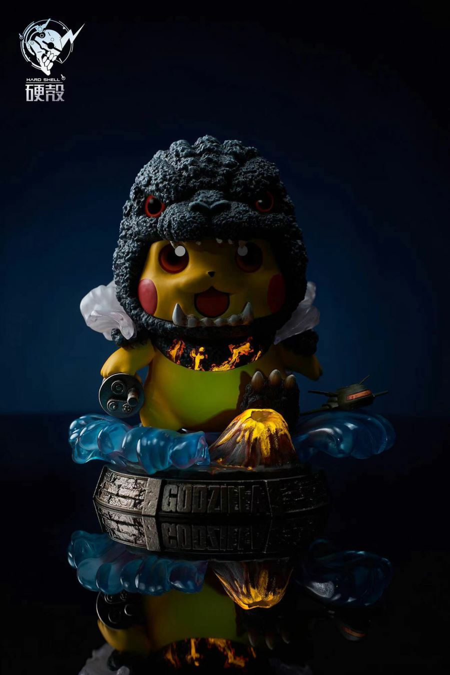 Burning Godzilla Cosplay Pikachu - Pokemon