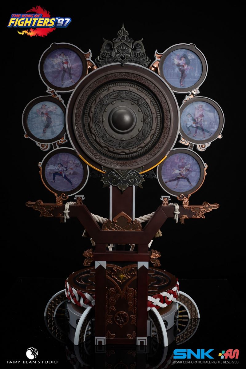 The King of Fighters '97 statue of Kagura Chizuru