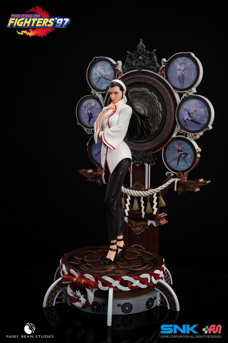 The King of Fighters '97 statue of Kagura Chizuru