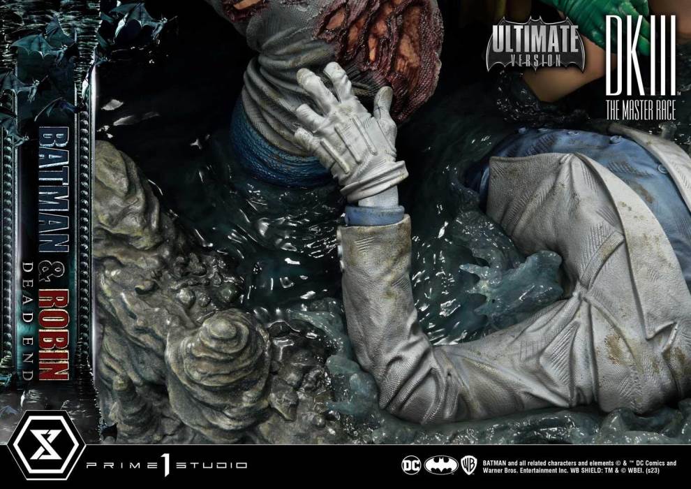 Batman Dark Knight III The Master Race (Comics) Batman & Robin Dead End Ultimate Version