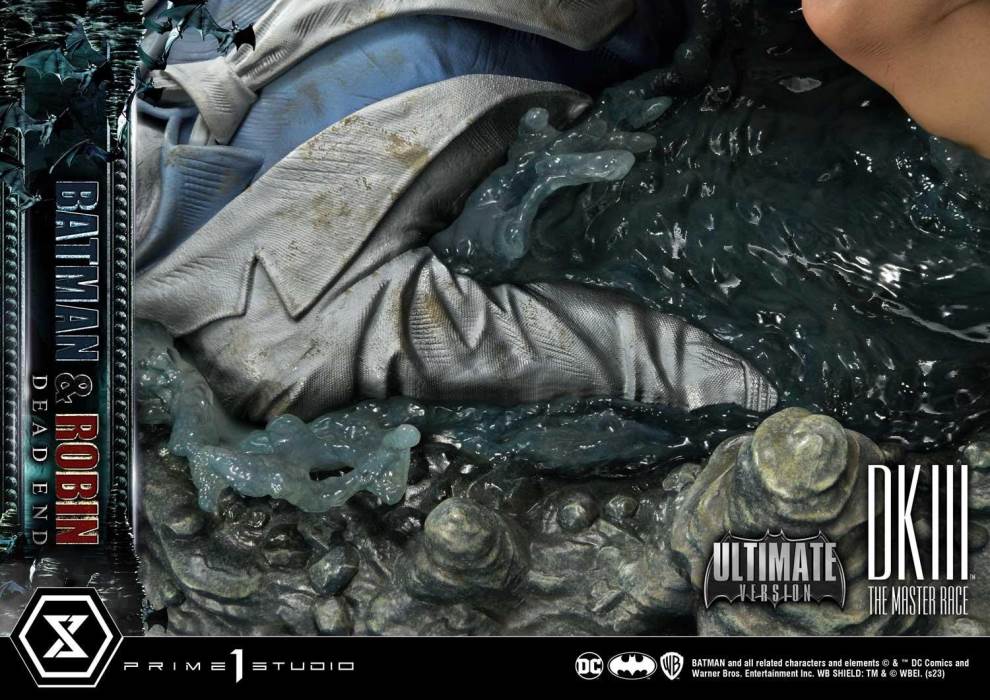 Batman Dark Knight III The Master Race (Comics) Batman & Robin Dead End Ultimate Version