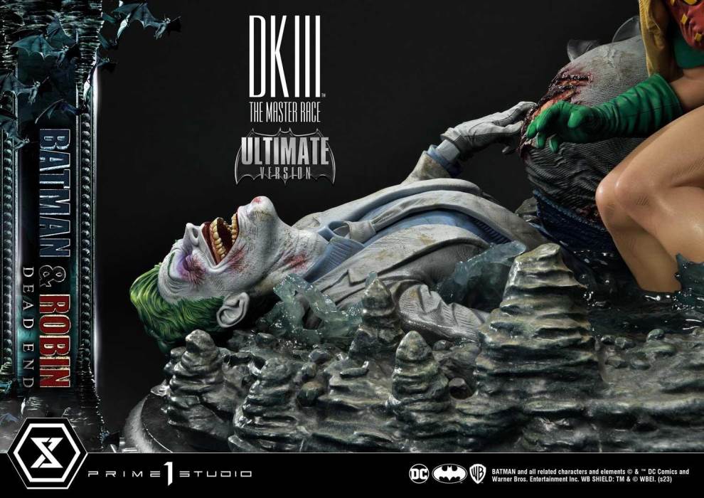 Batman Dark Knight III The Master Race (Comics) Batman & Robin Dead End Ultimate Version